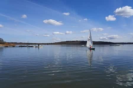 Sailing boat at bewl water