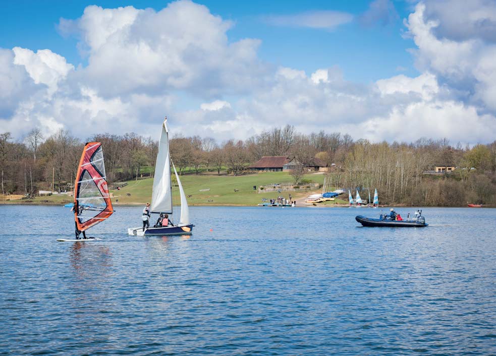 Sailing at Bewl Water