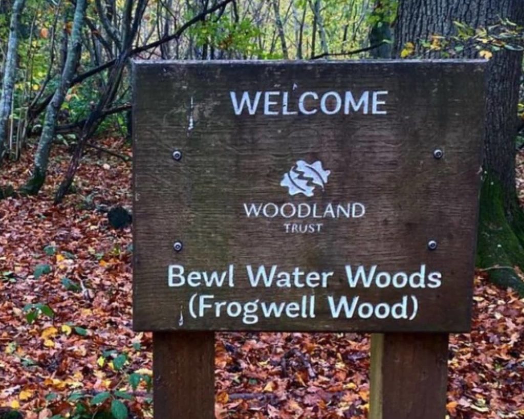 Post with welcoming people to the bewl water woods