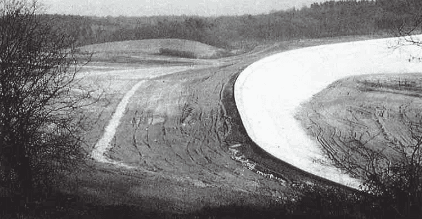Black and white image of the construction of the bewl dam